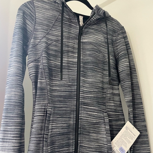 Lululemon Define Jacket - Picture 4 of 6